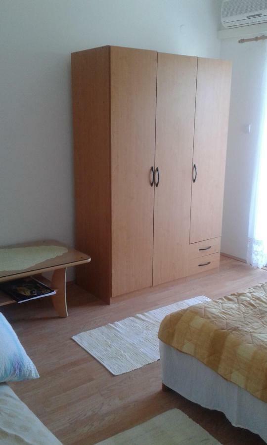 Apartment Villa Bajna Zivogosce Bagian luar foto