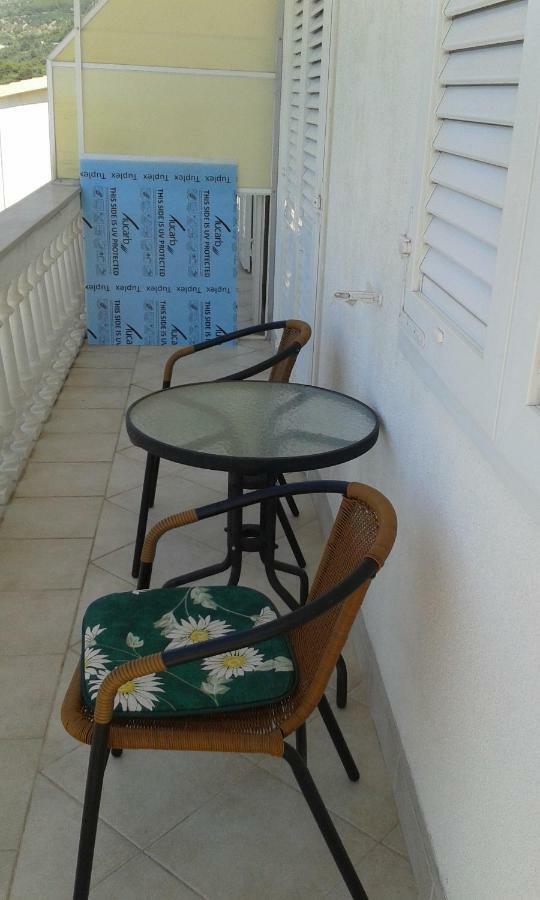 Apartment Villa Bajna Zivogosce Bagian luar foto