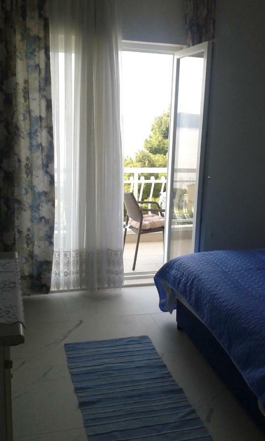 Apartment Villa Bajna Zivogosce Bagian luar foto